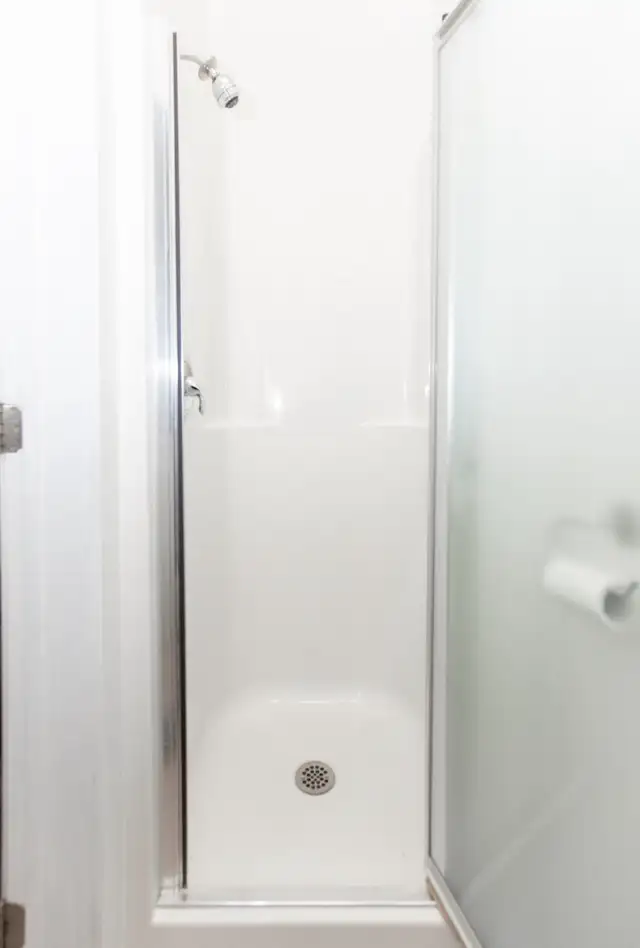 Furnished Stufio Downtown - Photo 10