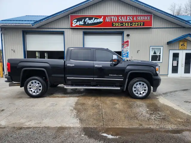 2018 GMC Sierra Denali 2500HD Duramax Diesel 4x4 - Photo 5