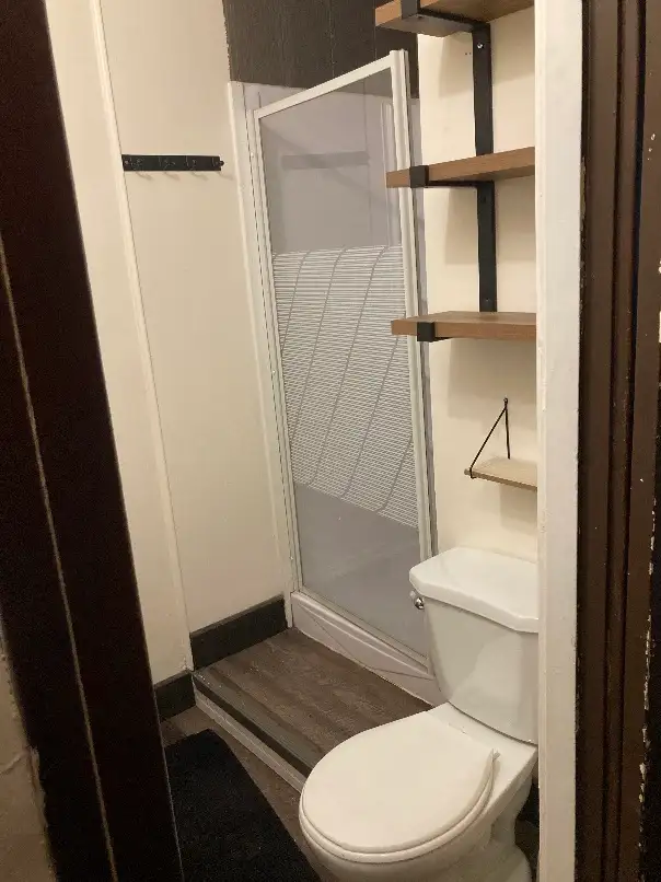 1 bedroom apartment Available now - Photo 4