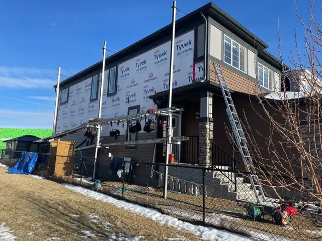 Experienced Siding Installer Needed (Hardie & Vinyl Required) - Photo 3