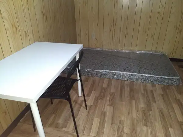 A basement apartment of two rooms for rent (two or three persons - Photo 4