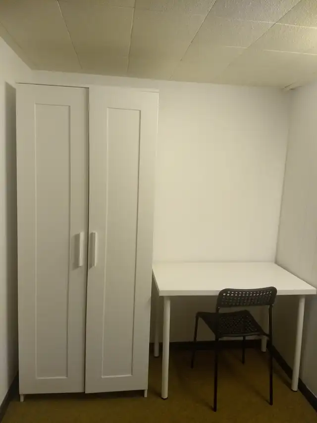 A basement apartment of two rooms for rent (two or three persons - Photo 10