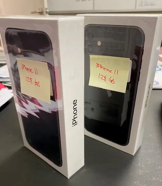 IPHONE 11 - 128GB Memory - Photo 2