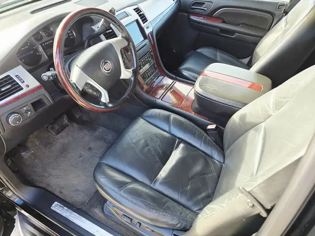2007 Cadillac Escalade 7 Passenger Sunroof Power Heated Leather - Photo 8