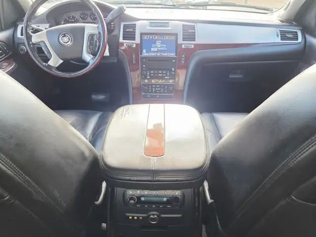 2007 Cadillac Escalade 7 Passenger Sunroof Power Heated Leather - Photo 14