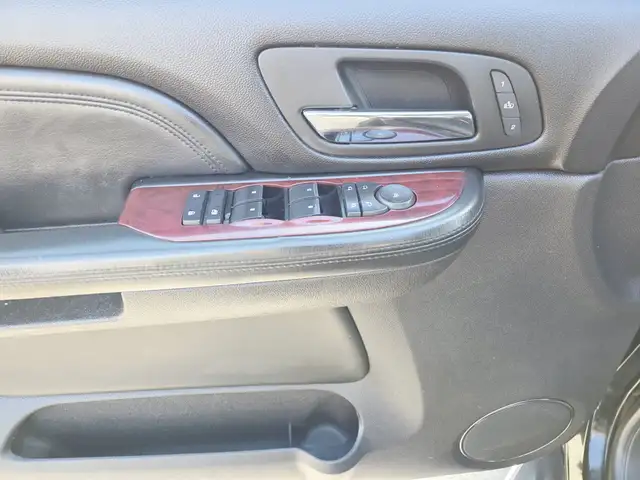 2007 Cadillac Escalade 7 Passenger Sunroof Power Heated Leather - Photo 18