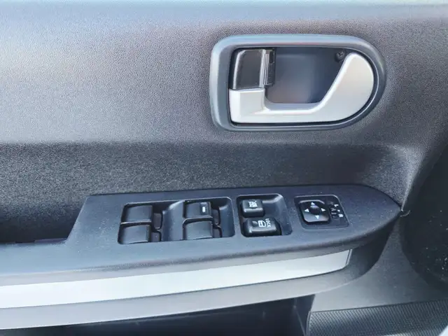 2011 Mitsubishi Endeavor AWD V6 Remote Starter Winter Tires - Photo 13