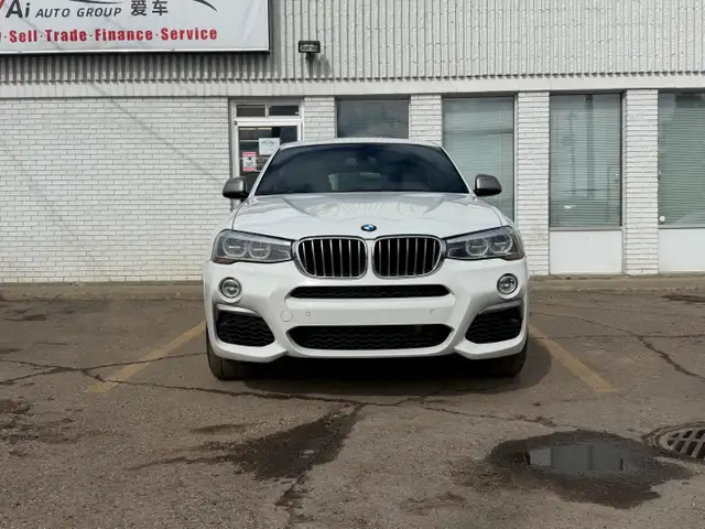 2017 BMW X4| All Wheel Drive | M-Package | - Photo 2