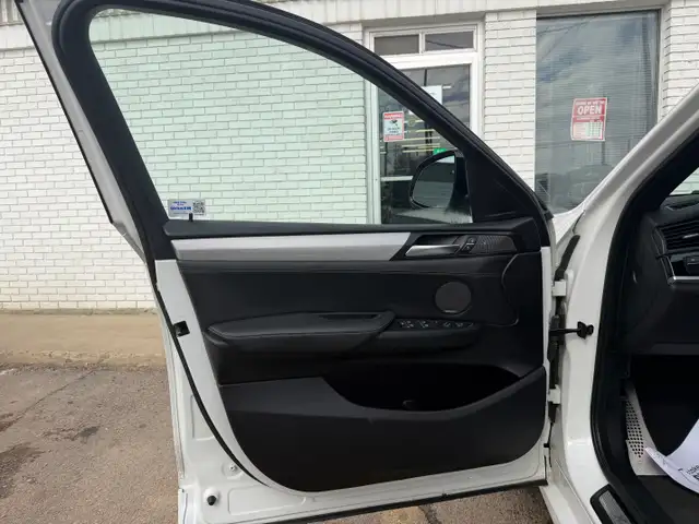 2017 BMW X4| All Wheel Drive | M-Package | - Photo 10