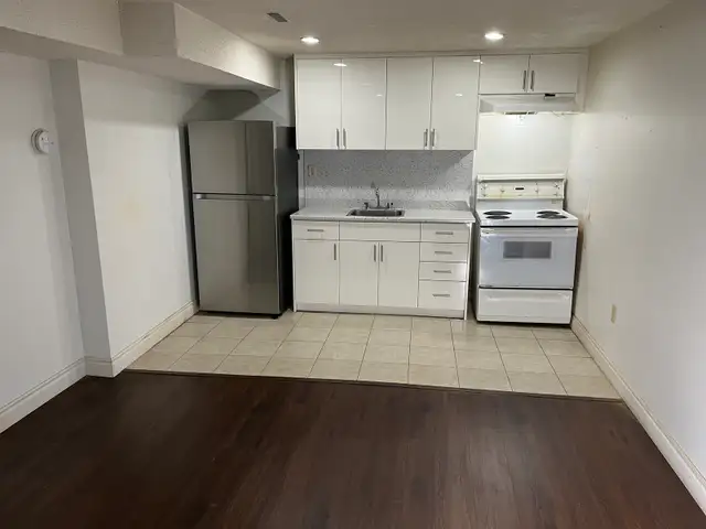 Spacious Bedroom Basement Apartment Bathurst Steeles for Rent