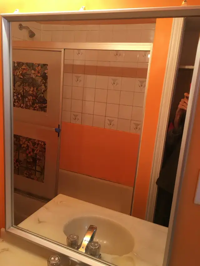 Spacious Bedroom Basement Apartment Bathurst Steeles for Rent - Photo 3