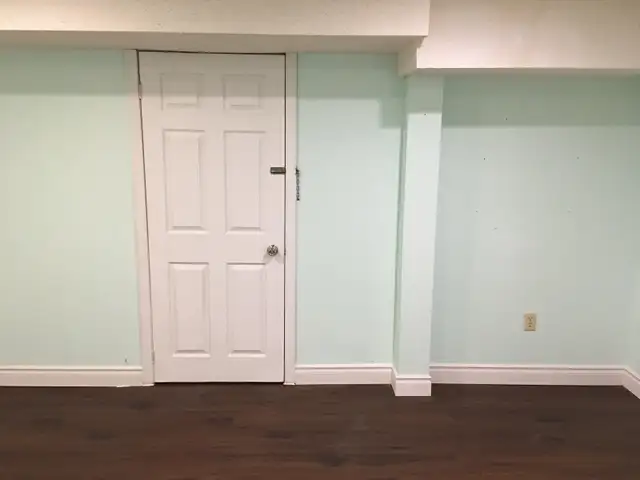 Spacious Bedroom Basement Apartment Bathurst Steeles for Rent - Photo 4