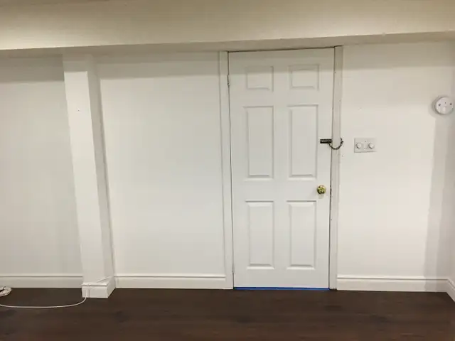 Spacious Bedroom Basement Apartment Bathurst Steeles for Rent - Photo 6