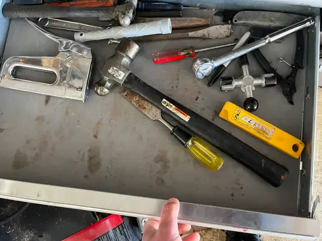 tool chest with tools - Photo 8