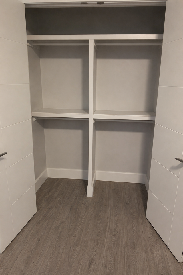 LARGE BASEMENT  :2 Bedroom,  IN suite  Laundry ,  Parking . - Photo 3