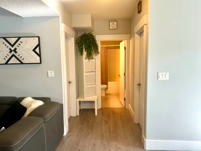 LARGE BASEMENT  :2 Bedroom,  IN suite  Laundry ,  Parking . - Photo 5