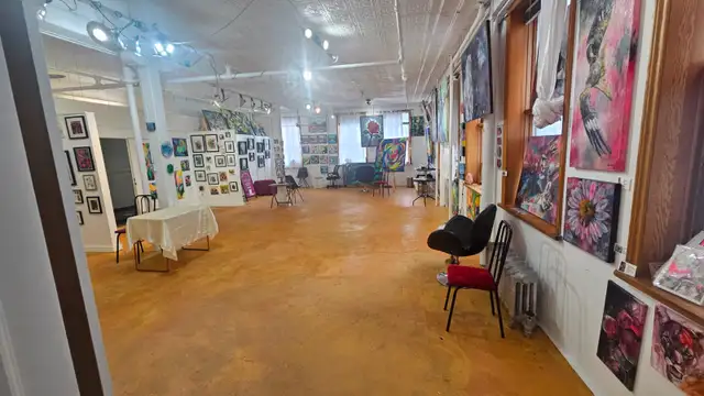 Exchange District Office & Gallery Space for Rent - Photo 3