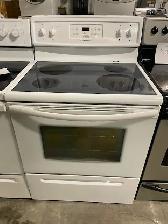Cuisinière blanche vitrocéramique Frigidaire