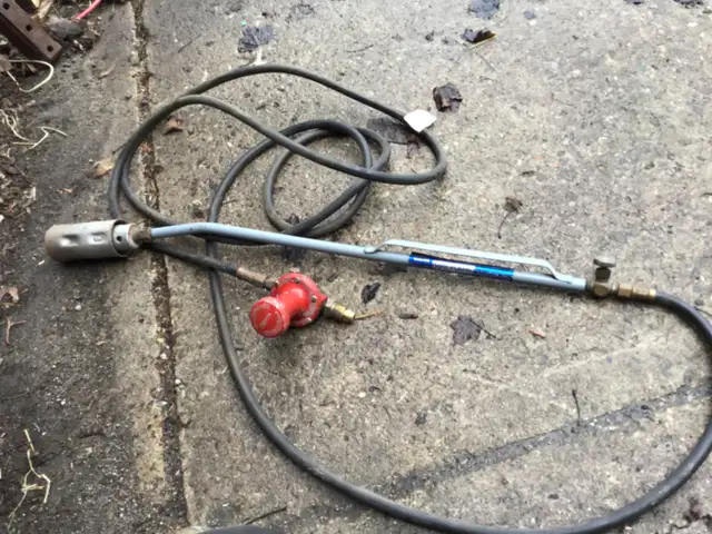 SUREFLAME MODEL #ST3, PROPANE HEATING TORCH - Photo 4