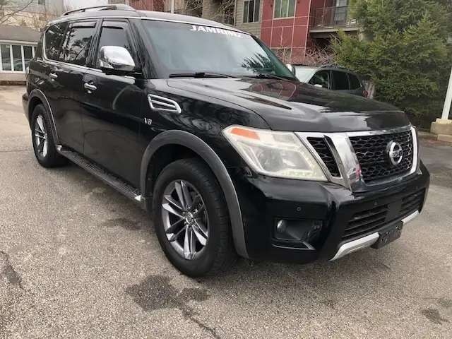 2017 Nissan Armada platinum no accidents 30 service records - Photo 3