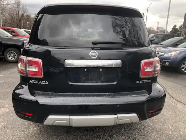 2017 Nissan Armada platinum no accidents 30 service records - Photo 7