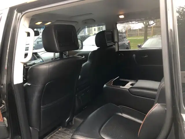 2017 Nissan Armada platinum no accidents 30 service records - Photo 21