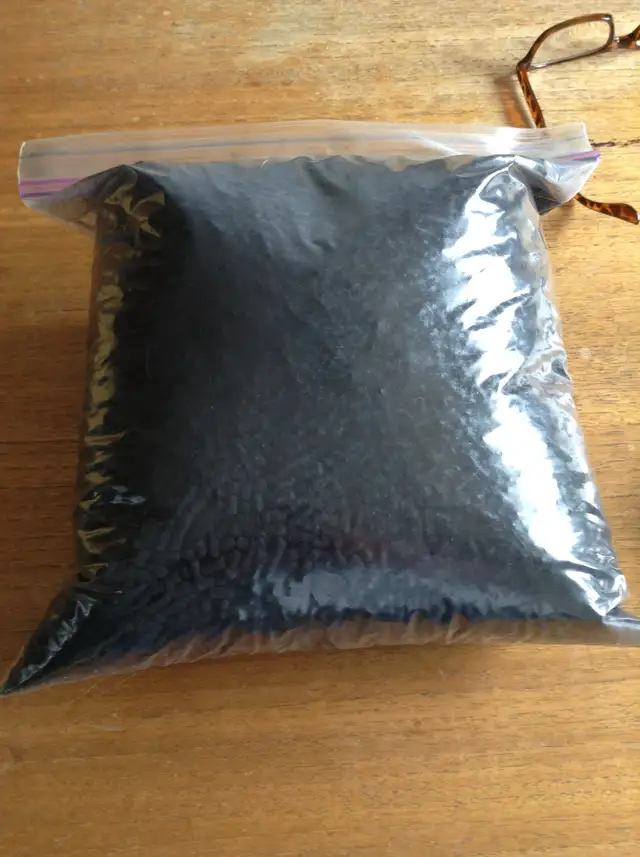 Activated charcoal - Photo 2