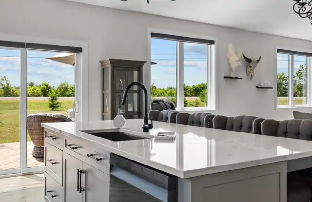 Stunning Home For Sale!! - Photo 12