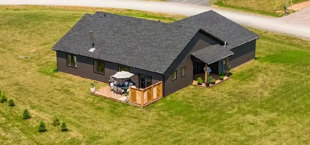 Stunning Home For Sale!! - Photo 15