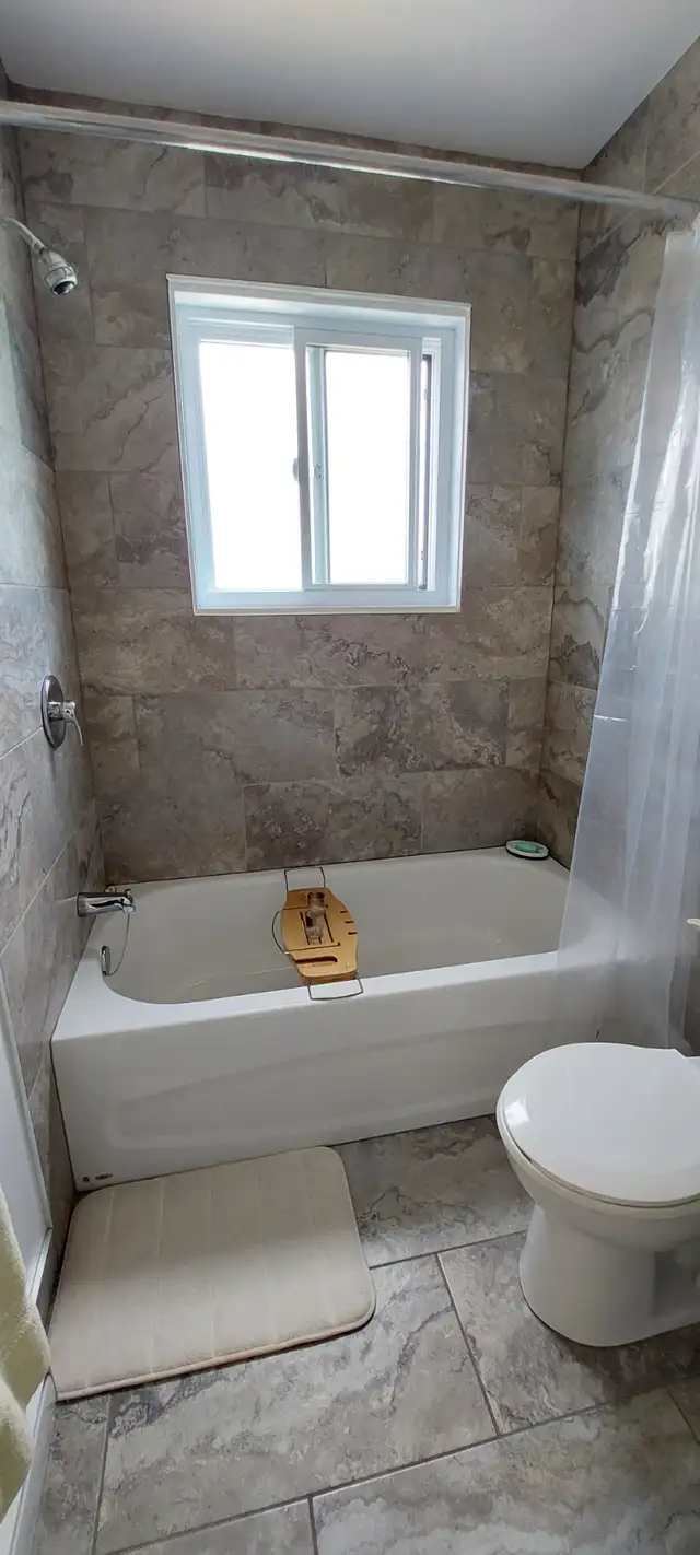 ST-JÉRÔME PETIT 3 1/2 1050$ MEUBLÉ/CHAUFFÉ/WIFI 1er juillet - Photo 10