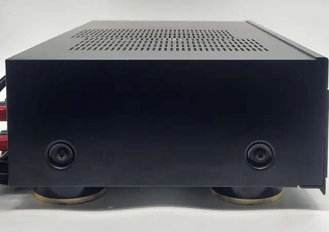 denon PMA-360 vintage stereo amplifier with cords - Photo 2