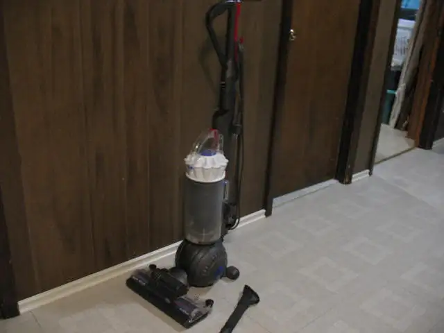 DYSON Slim Ball Upright Corded Vacuum Cleaner - Photo 10