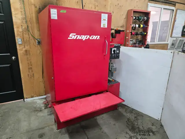 26EN - Unreserved Dispersal Auction for Reign Heavy Truck Repair - Photo 10