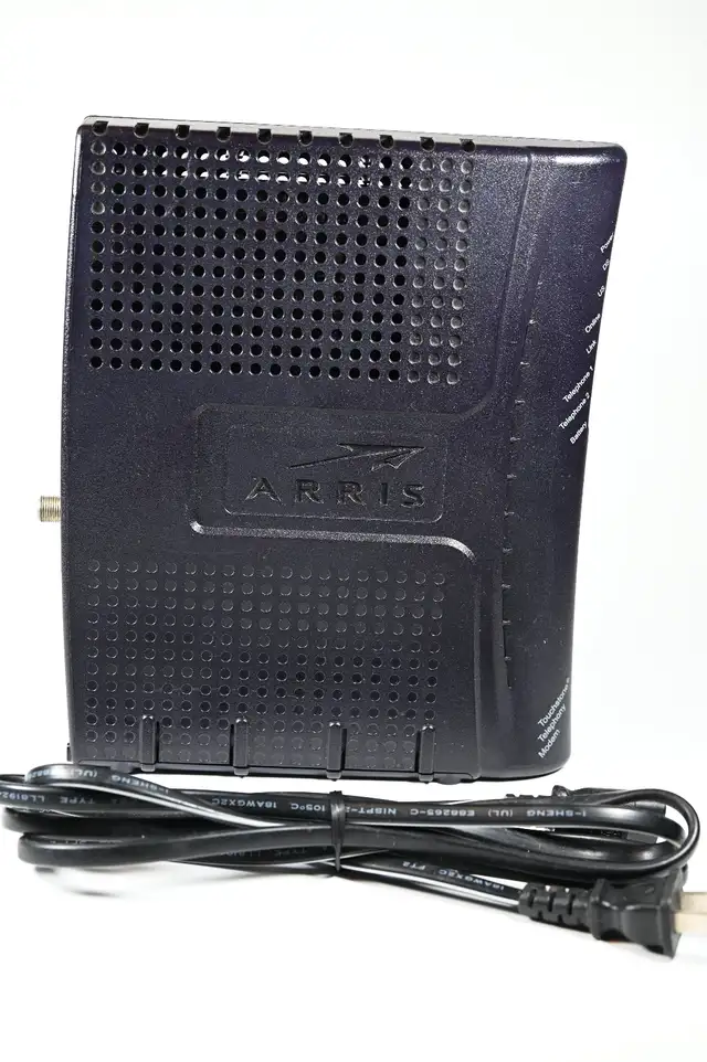 Arris TM602G/115 Touchstone Telephony Modem w/Integrated Battery - Photo 2