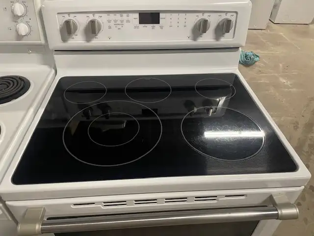 Cuisinière blanche vitrocéramique convection Maytag - Photo 2