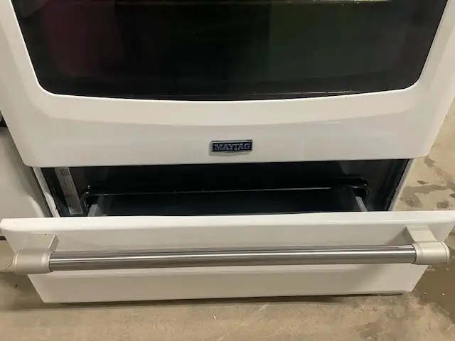 Cuisinière blanche vitrocéramique convection Maytag - Photo 3