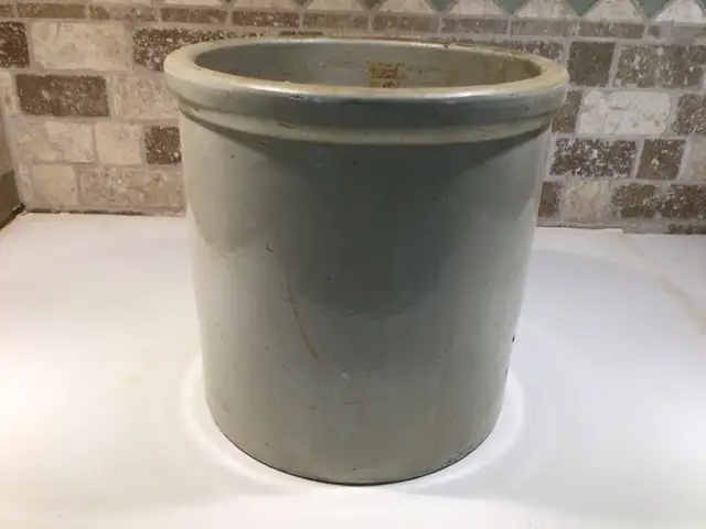 Vintage  Red Wing crock #2 - Photo 2