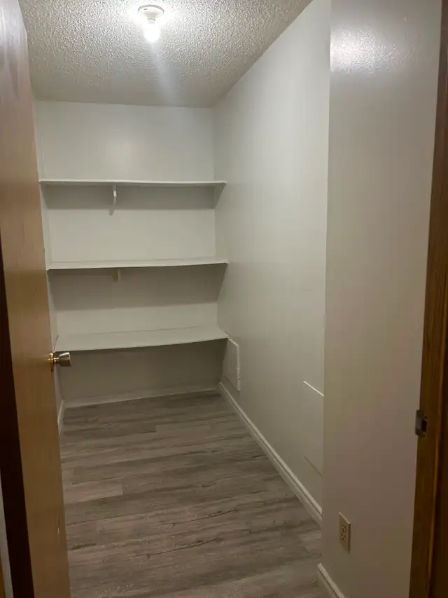 Apartment For Rent  Millwoods - Photo 3