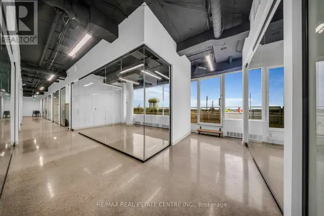 Professional Office (Eglinton & Warden) - Upscale RBC Building - Photo 4