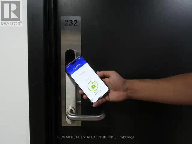 Professional Office (Eglinton & Warden) - Upscale RBC Building - Photo 7