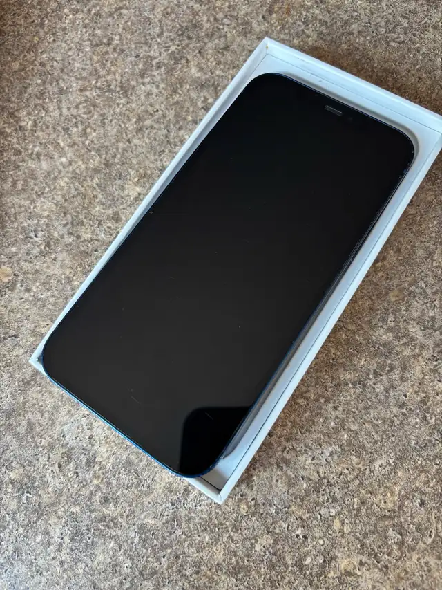 iPhone 12 for sale - Photo 3