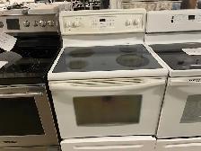 Cuisinière blanche vitrocéramique Frigidaire