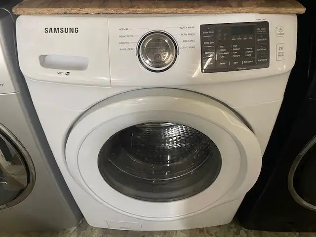 Laveuse seule frontale blanche Samsung ( remis a neuf )