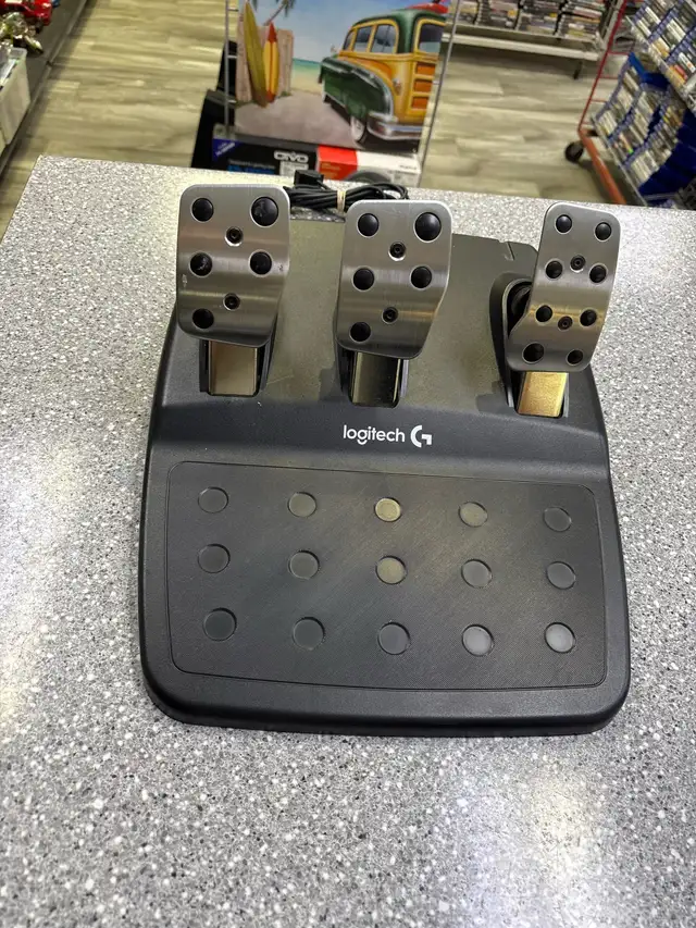 Logitech G29 PS3/4 Steering Wheel With Shifter - Photo 6