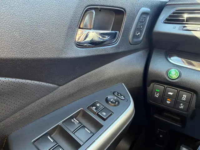 2016 Honda CR-V Loaded AWD H.seat B.cam Nav 1yr warranty - Photo 22