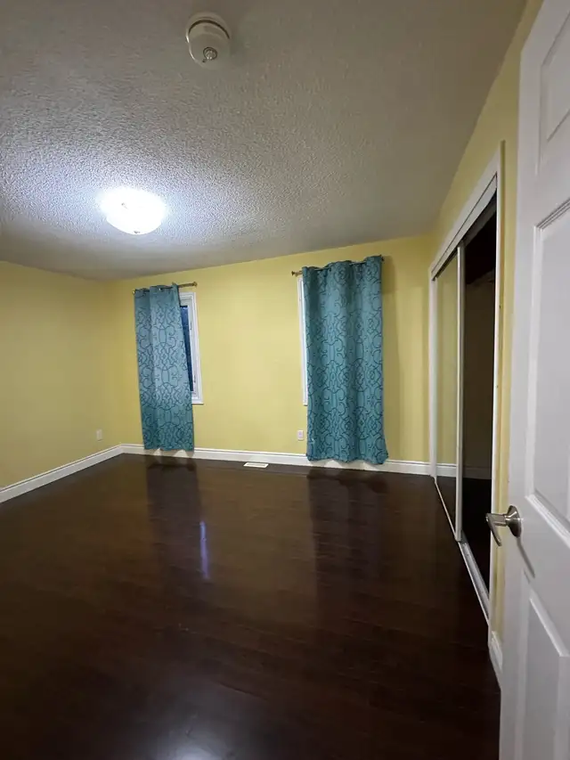 3 Bedrooms House, Rent , Brampton - Photo 8