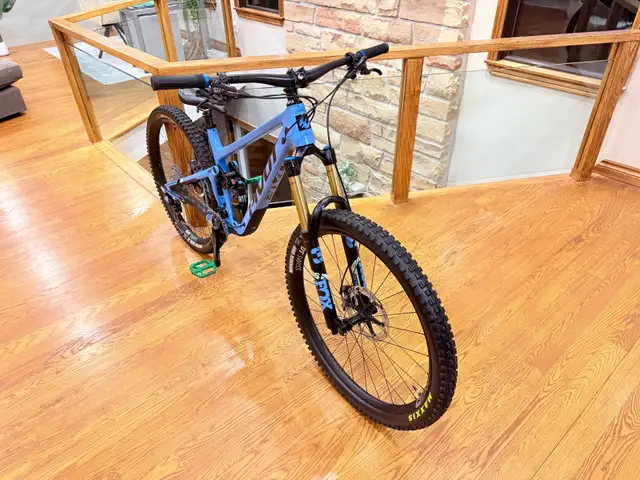 2024 Pivot Switchblade Pro XT/XTR - Photo 2
