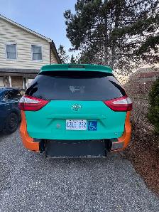 2015 Toyota Sienna LE Wheelchair | New Trans | 2 Sets of Tires - Photo 4
