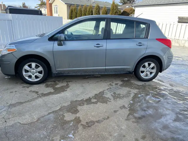 2012 NISSAN VERSA SL HATCHBACK