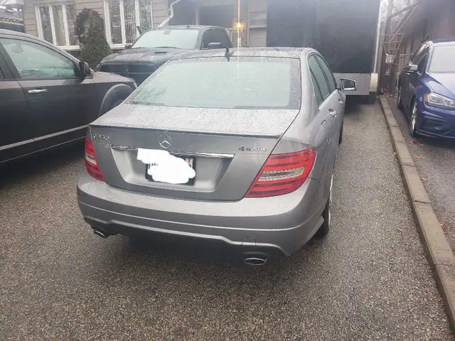 2013 Mercedes C-Class C-350 4Matic - Photo 2